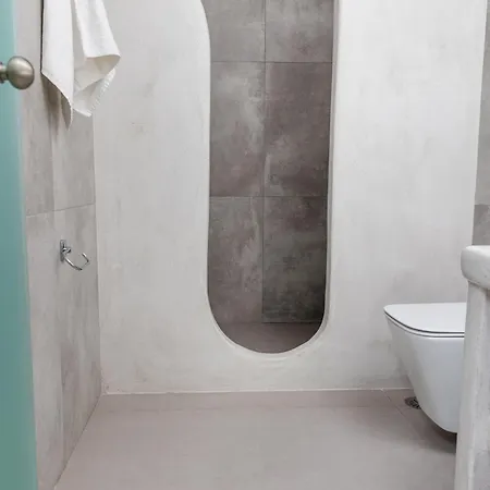 Naxos Ark Lägenhetshotell 3*