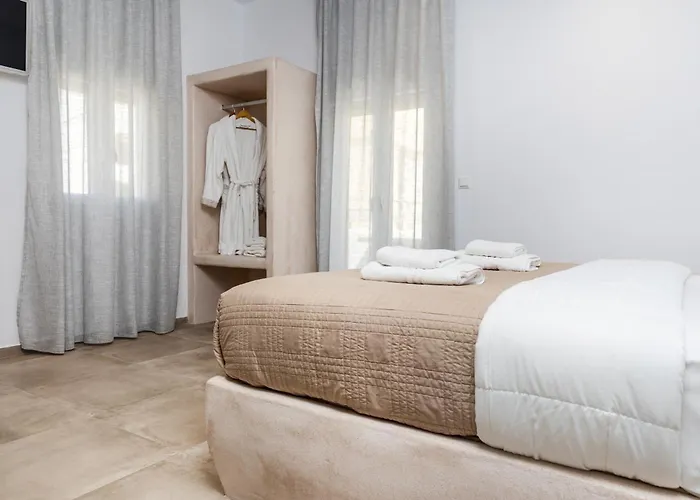 Naxos Ark 3* Naxos City